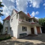 alt="Продаж будинок 308м2 у Гатному біля метро Теремки"